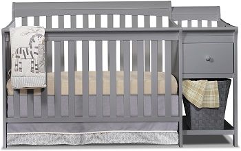 Sorelle Mini Crib With A Changing Table